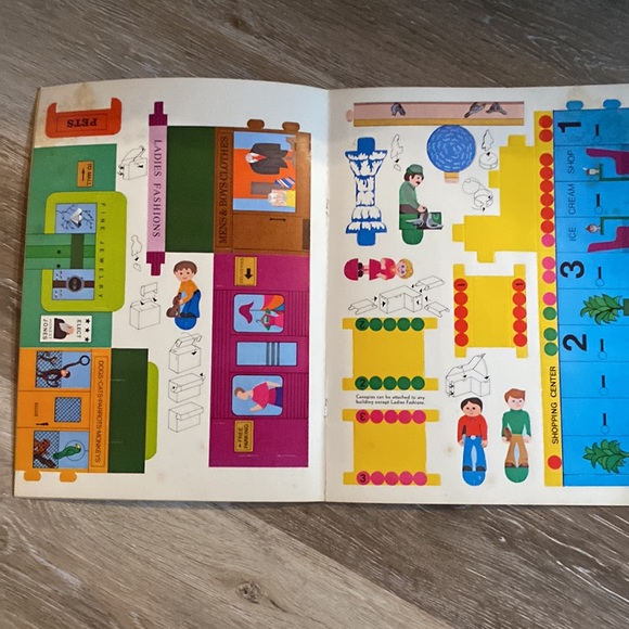 ✨ Vintage Whitman Tiny Shopping Center Press Out Book ✨ - Picture 4 of 7